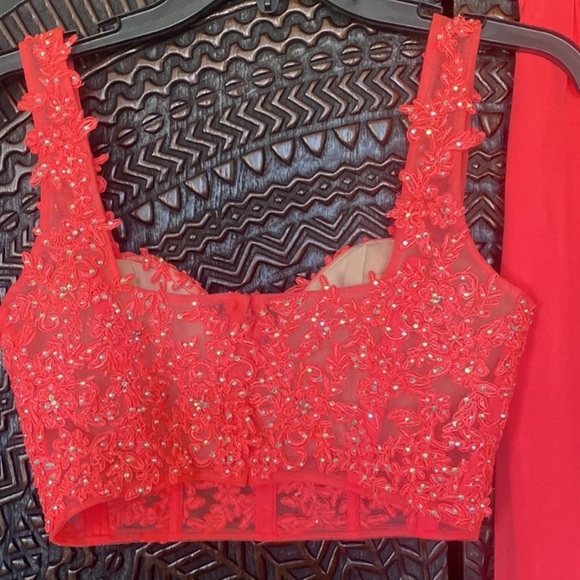 🪸La Femme Two Piece Beaded Pink Grapefruit Coral 2 Piece Prom Formal Dress - Picture 6 of 13